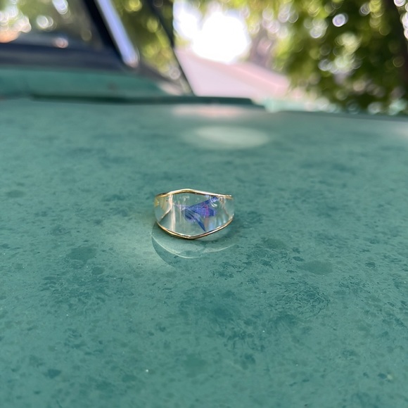 Handmade Real Pressed Dried Flower Botanical Resin Hoops - Picture 14 of 17